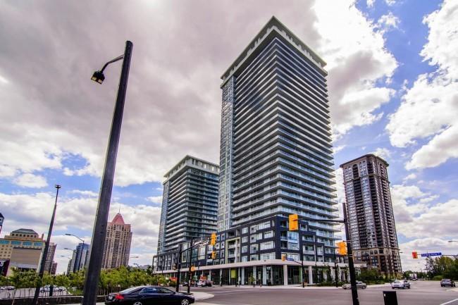 Square One Fully Furnished Suite Mississauga Oda fotoğraf